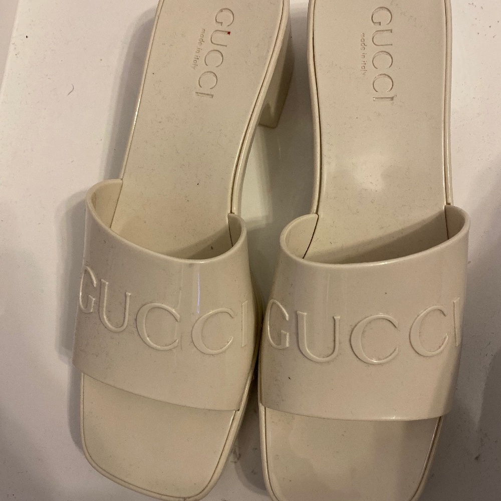 Gucci White Rubber Sandals